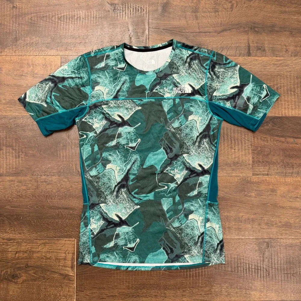 The North Face Mens FlashDry Performance T-Shirt Green Teal Marble Print Small